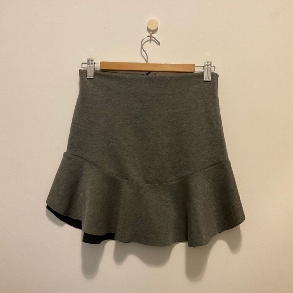 H&M flutter gray Mini Skirt - Picture 2 of 3